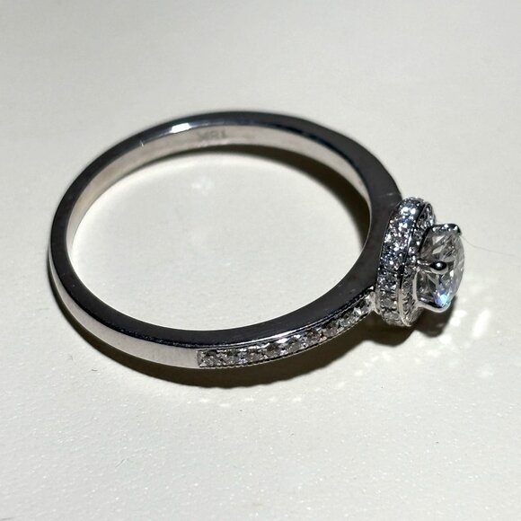 18 Karat White Gold Diamond RIng - Picture 3 of 7